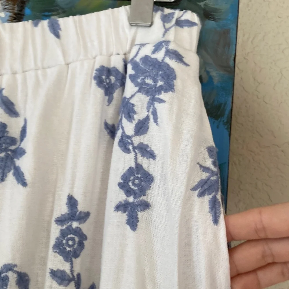 NWOT Embroidered Linen Blend Floral Tiered Maxi Dress 55% Linen - Picture 4 of 10